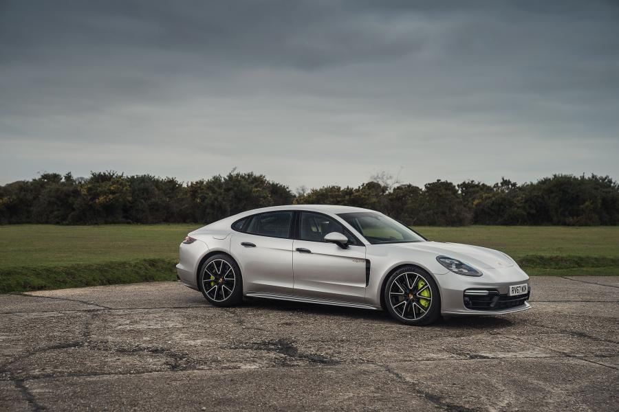  Porsche Panamera Turbo S E-Hybrid (971) 2017 года  (UK) (фото 1 из 30)